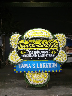 Papan Bunga Duka di Bandar Khalipah